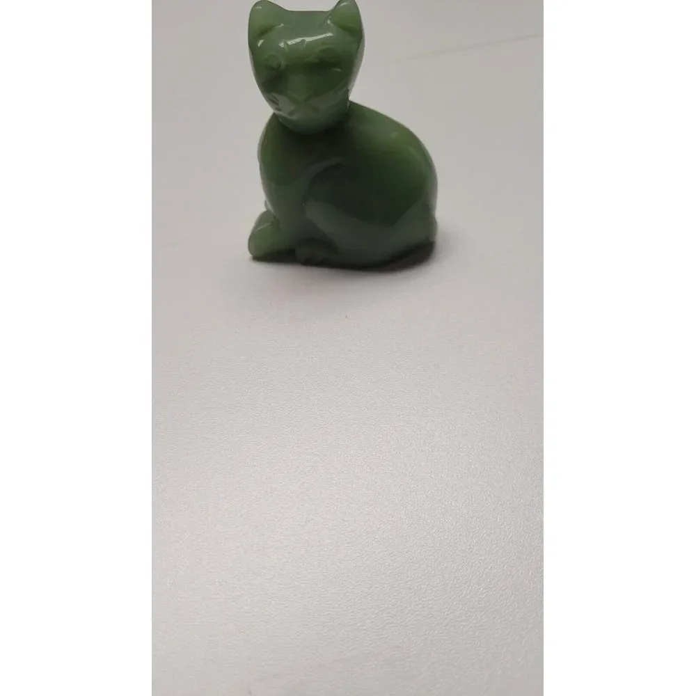 Jade quartz hand carved cat‎ figurine healing *rare